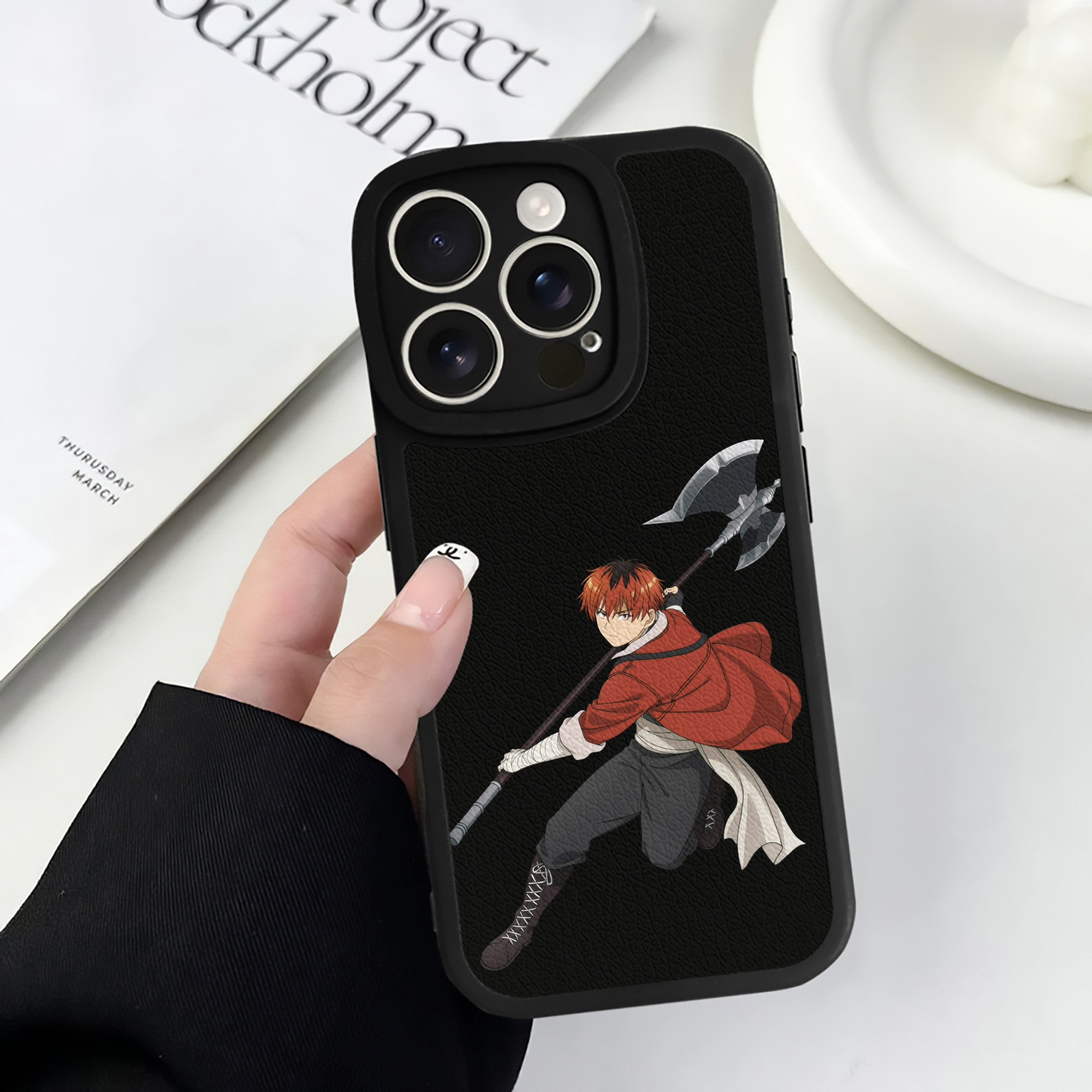 （画像用） 葬送のフリーレン Frieren 【iPhone 16シリーズ対応】シリコンスマホケース（レザー調） 材質：シリコン